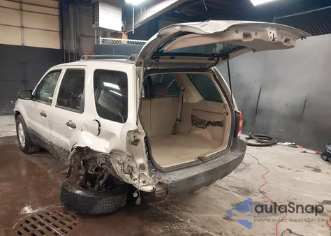 2003 Ford Escape Xlt из США, поврежденный, VIN 1FMYU03133KA73458